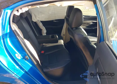 2023 Nissan Sentra Sr Xtronic Cvt z USA, uszkodzony, nr VIN 3N1AB8DV2PY291901